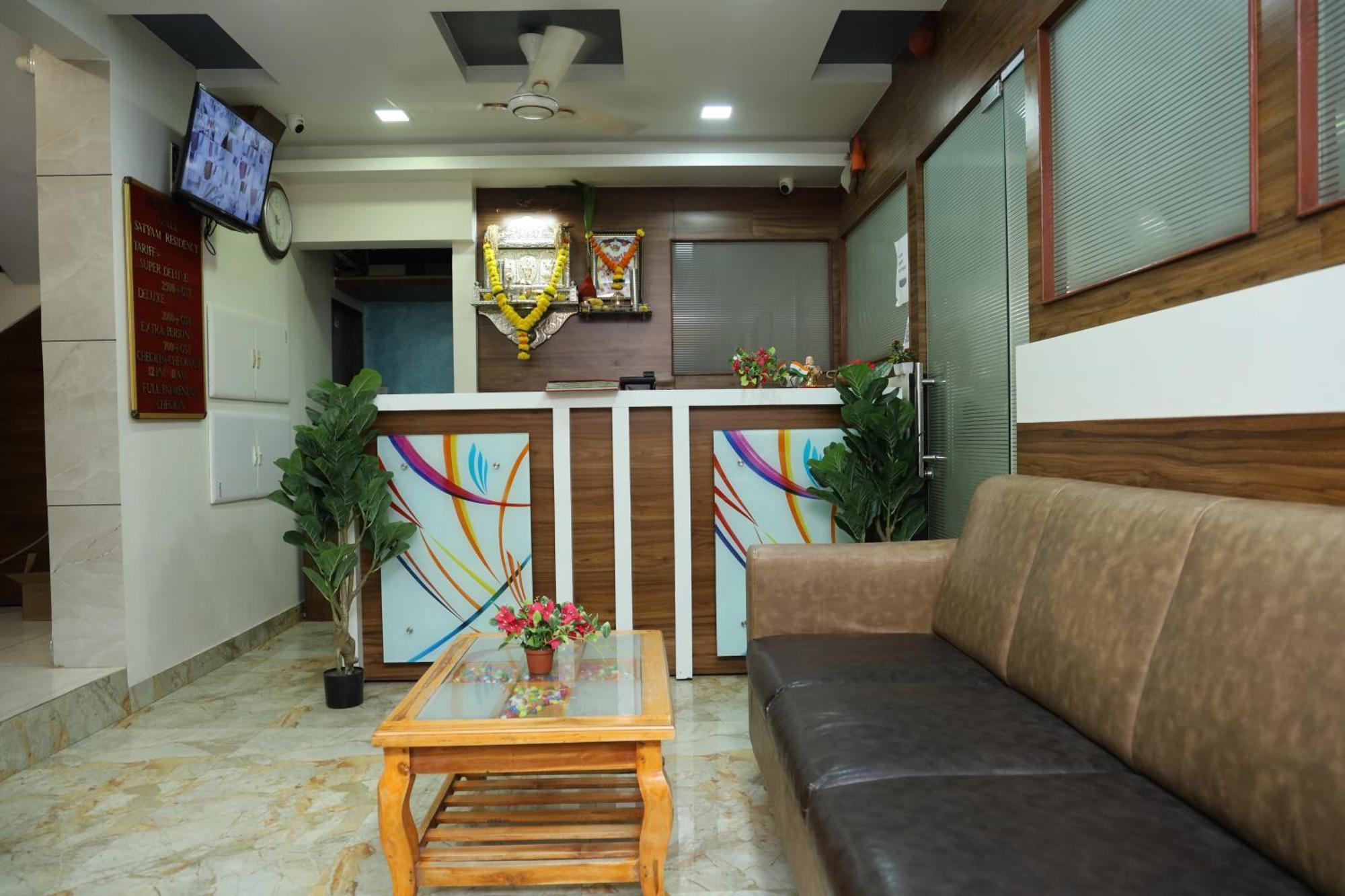 Hotel Satyam Residency Navi Mumbai Eksteriør bilde