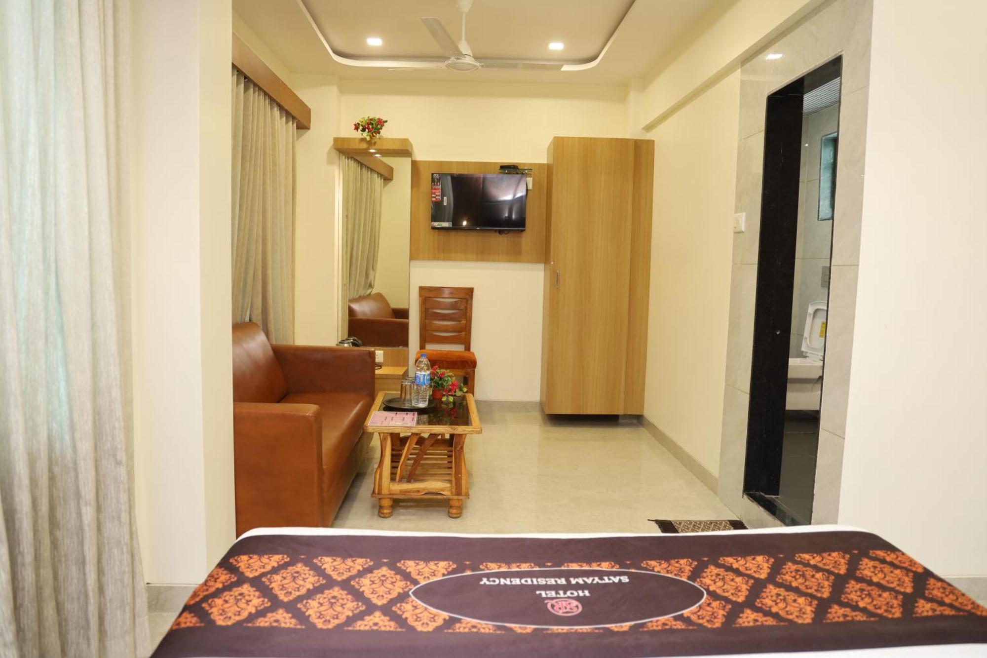 Hotel Satyam Residency Navi Mumbai Eksteriør bilde