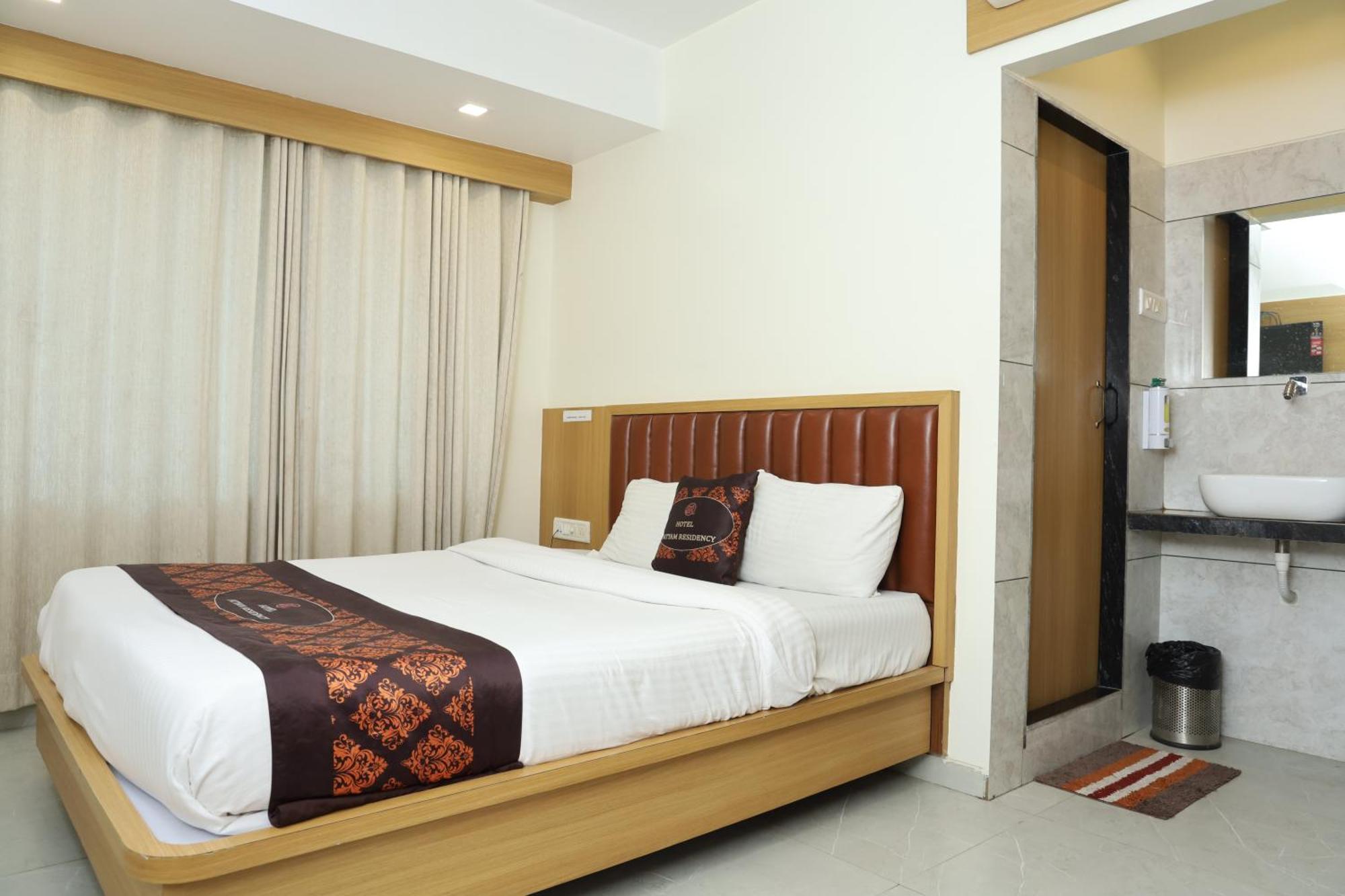 Hotel Satyam Residency Navi Mumbai Eksteriør bilde
