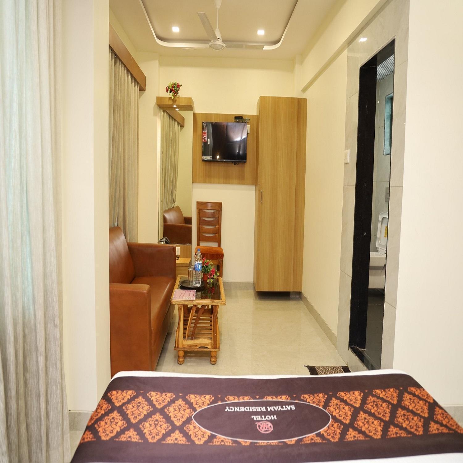Hotel Satyam Residency Navi Mumbai Eksteriør bilde