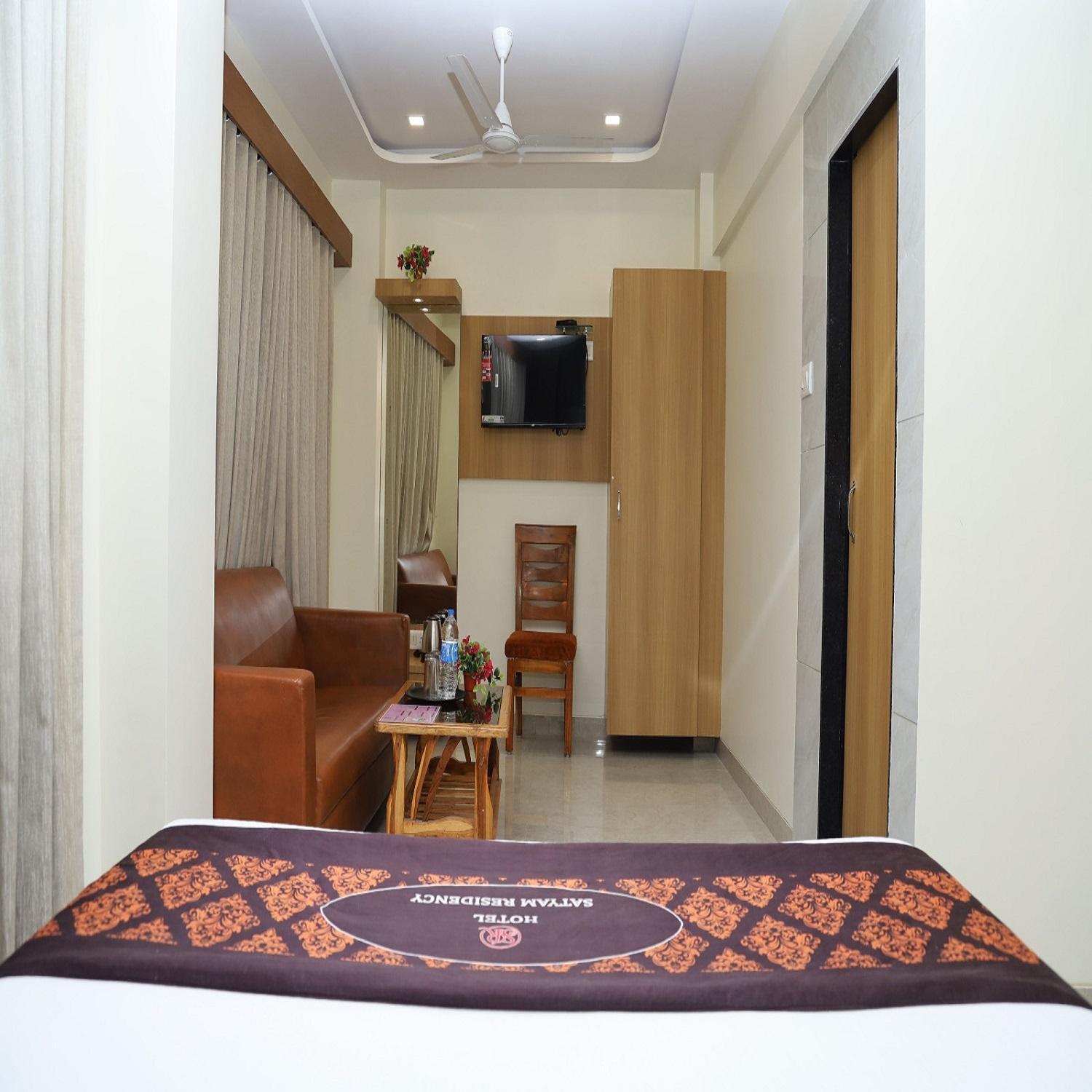 Hotel Satyam Residency Navi Mumbai Eksteriør bilde